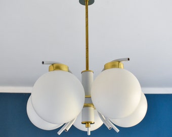 Vintage Atomic Chandelier: 1970s Jugoslawisches Space Age Opalglas