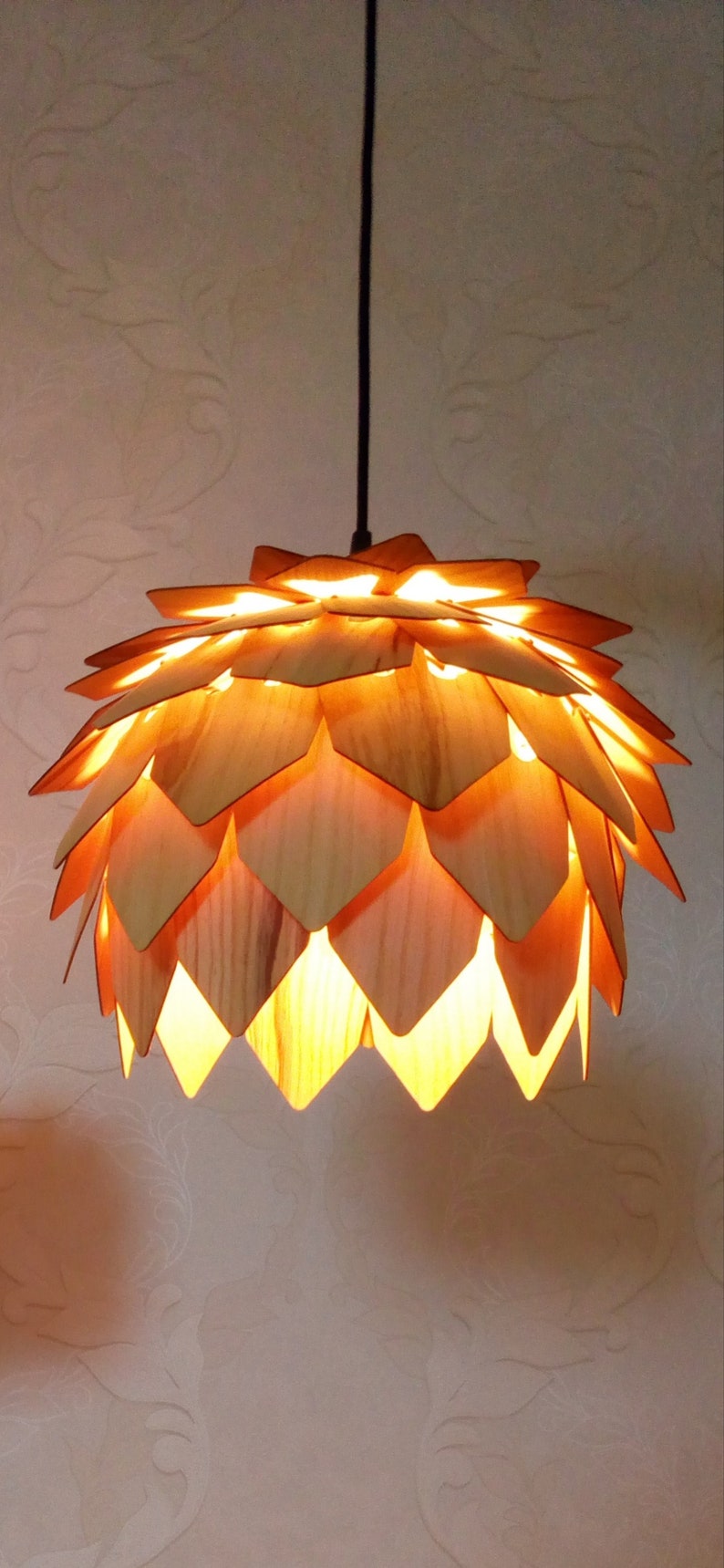 FAST SHIPPING / Wood Pendant Light /wood lampshade/pine cone Etsy