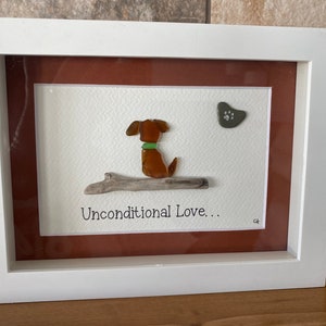 Imagen de perro de cristal de playa: &quot;Amor incondicional&quot; (Arte en piedra grabado)