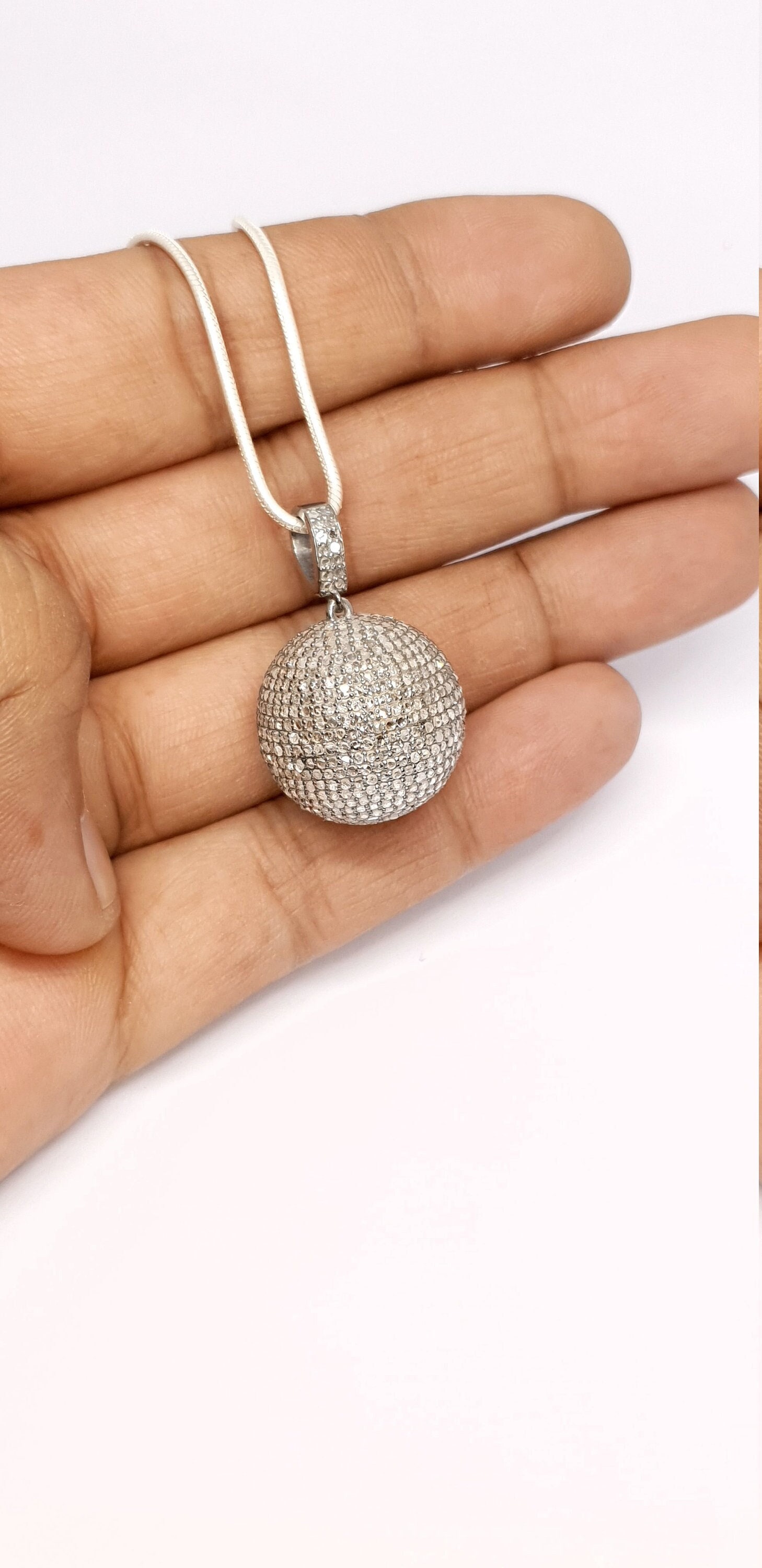 Ball Chains and Lab Grown Diamond Jewelry at Rs 40000 | Diamond Pendants in  Surat | ID: 2851218069355