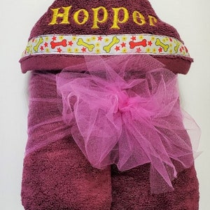 Personalized Dog Towel with Hood, Large Dog Bath Towel, Pappy Towel, Embroidered, Dog Gift, Custom Pet Towel, Grooming Towel, Dog Groomers image 3