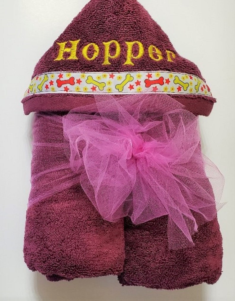 Personalized Dog Towel with Hood, Large Dog Bath Towel, Pappy Towel, Embroidered, Dog Gift, Custom Pet Towel, Grooming Towel, Dog Groomers image 3