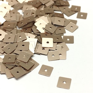 20% PAILLETTES IN PET RICICLATO / Quadrato da 5 mm / 5 grammi / Oltre 900 paillettes