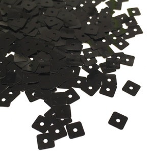 20% PAILLETTES IN PET RICICLATO / Quadrato da 5 mm / 5 grammi / Oltre 900 paillettes