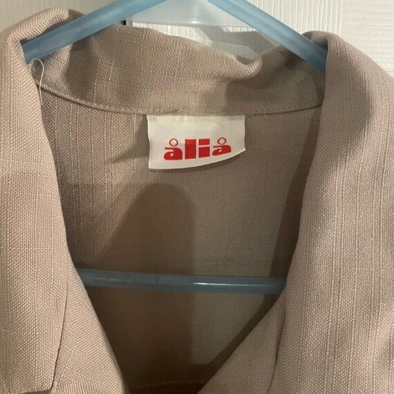 Women’s Plus Size Taupe Button-Front Utility Blou… - image 3