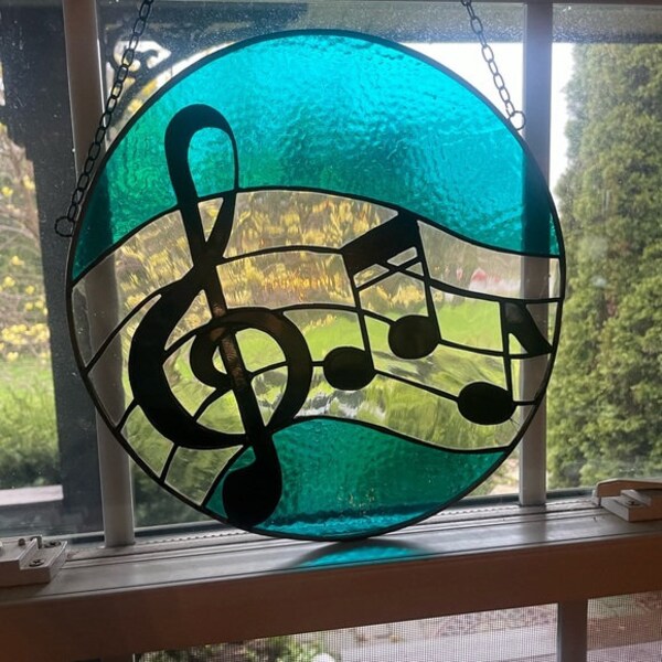 Stained Glass Musical Notes Window Hanging Decor 11” Round Glass