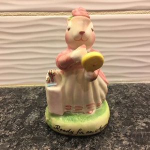 Precious Moments Avon Easter Bunny Porcelain Figure Exclusive 4 image 6