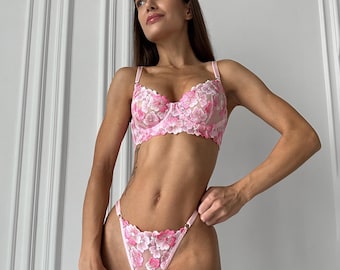 Floral Embroidery Lingerie, Pink Bralette, Transparent Garter, Elegant Underwear Set