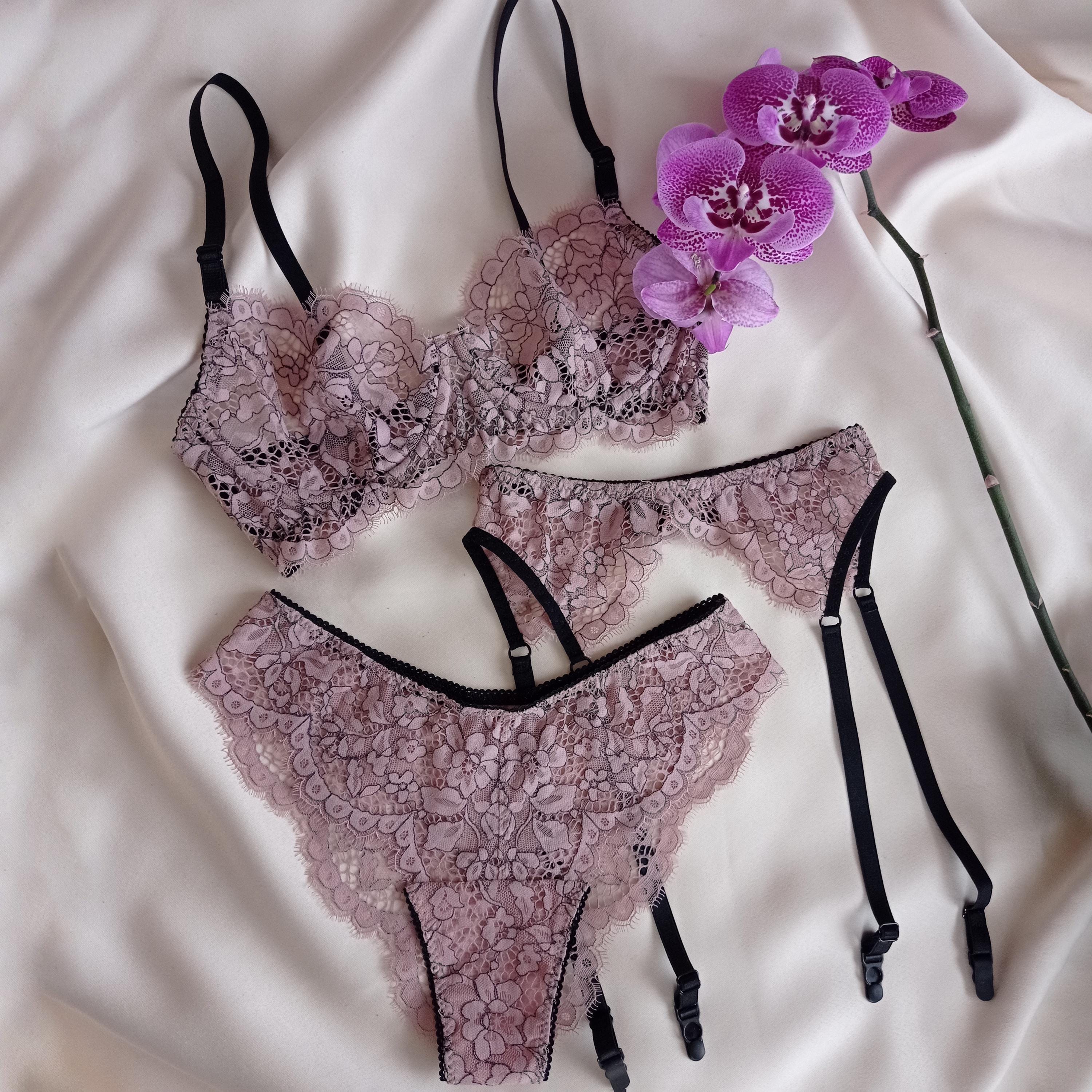 sexy chubby women in lingerie New Sexy Lingerie Set - Comfortable Push-Up Underwire Adjustable Lace Bra  with Matching Panties, Red Zodiac Edition main image 1