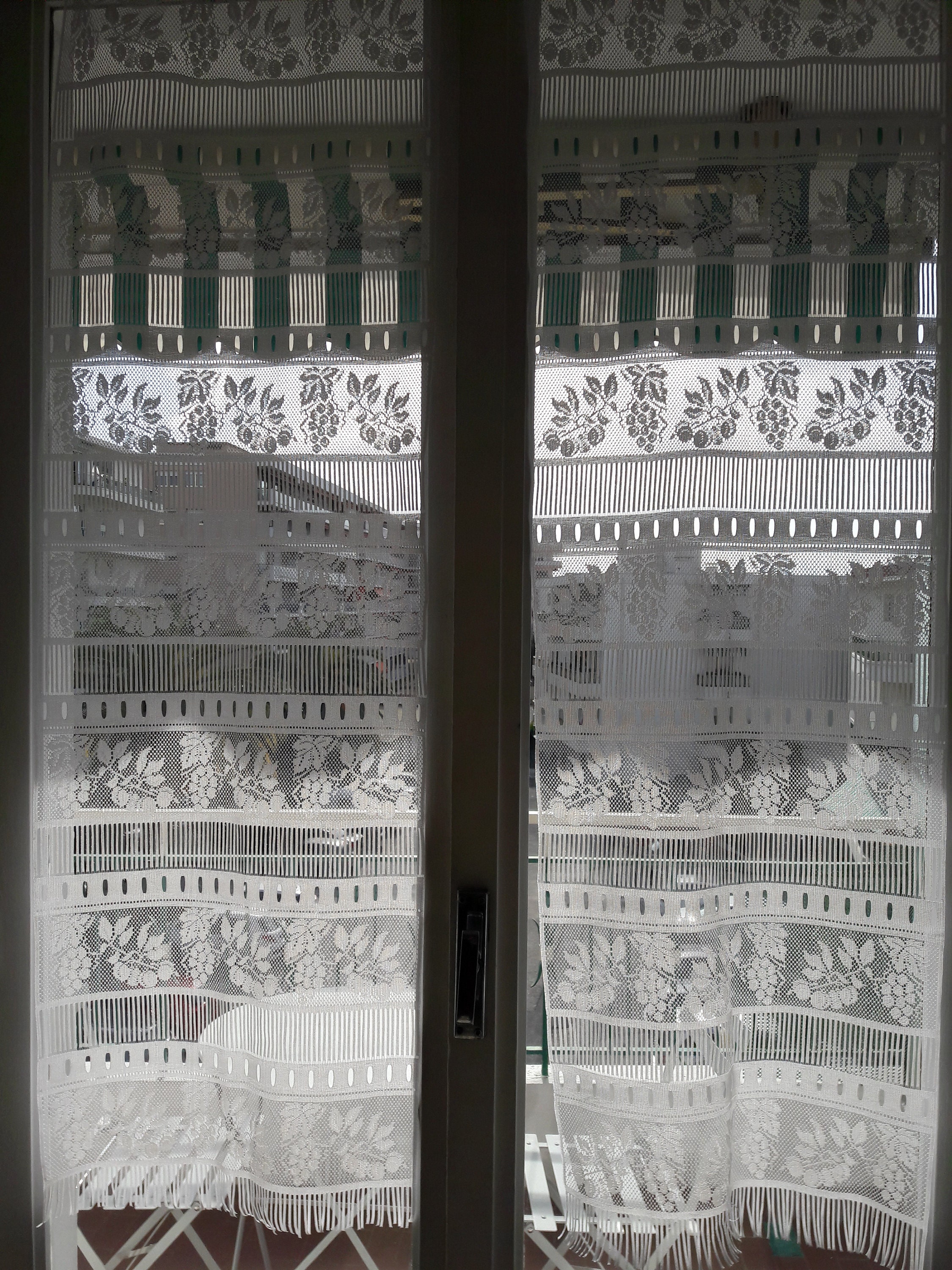 Rideaux blancs, rideaux brise vue, rideaux brise bise, vintage français.