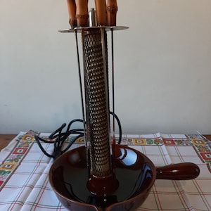 Vintage electric grill Vintage kitchen accessories Electric grill with skewers Grill with skewers Green vintage grill