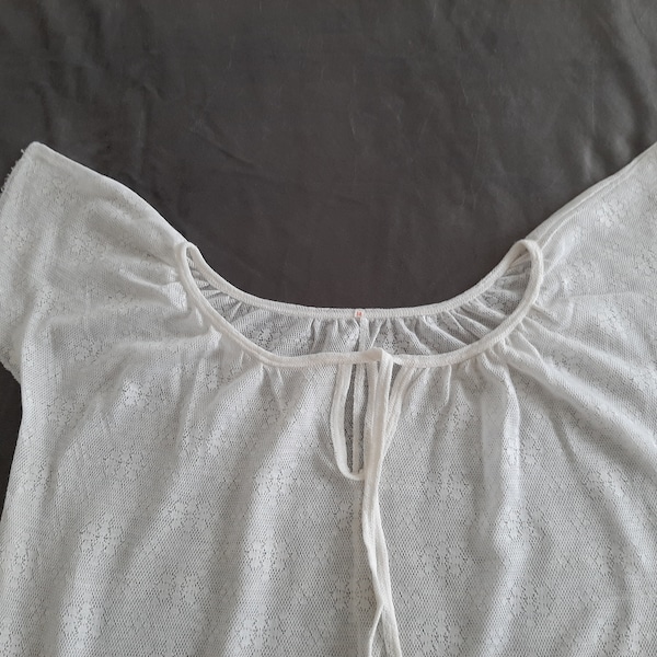 Longue tunique blanche en dentelle, top blanc en dentelle, chemisier blanc en dentelle, taille M, vintage des années 80.