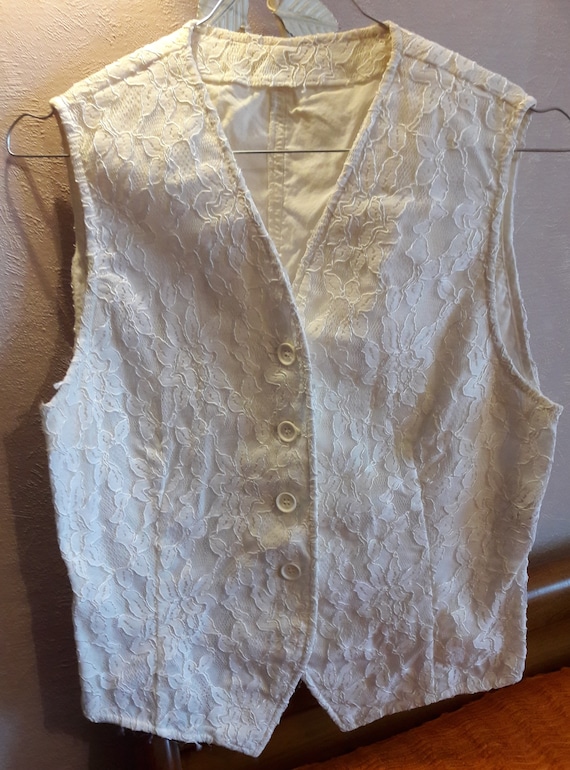 Women's sleeveless vest, lace vest, white lace ve… - image 1