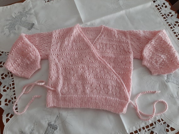 Gilet croise enfant en laine gilet rose fille en laine cache c ur de danse classique tricote a la main vintage annees 90. Etsy France