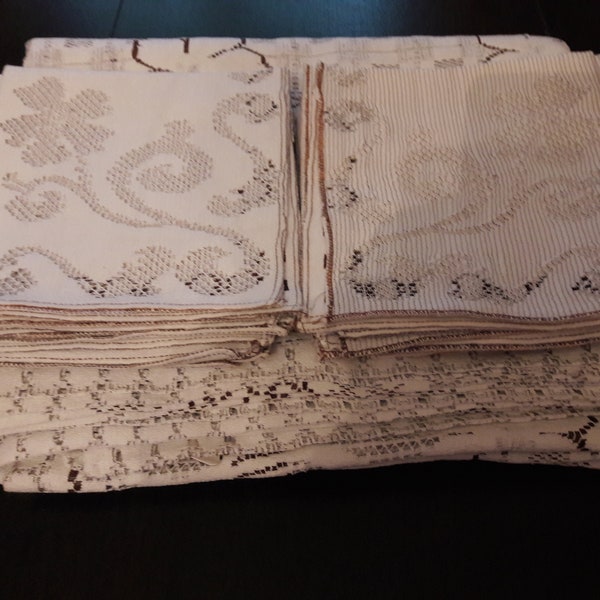 Vintage Français, nappe rectangulaire 2.50 x 1.50 avec 12 serviettes, linge de table 12 couverts, années 80.