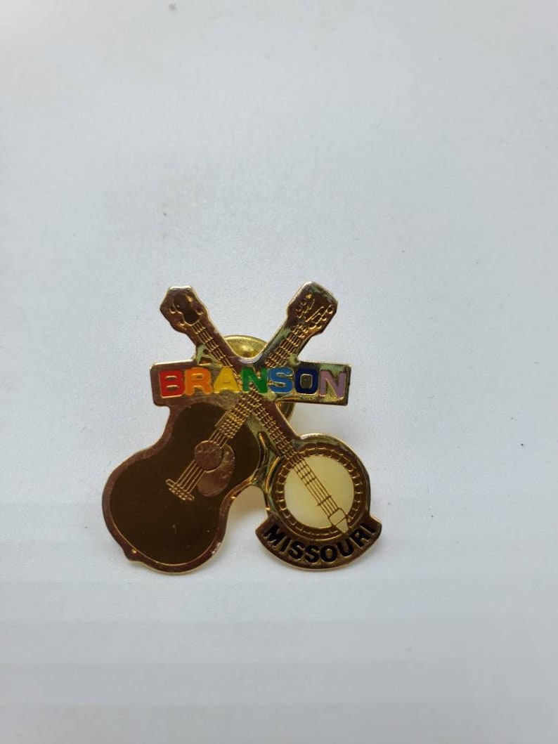 Branson Missouri Lapel Pin Souvenir Pin Button Missouri Travel Etsy
