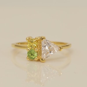 Citrine and Diamond Wedding Band - Dainty Peridot Ring - Vintage Engagement Ring - Birthstone Ring - Promise Ring Gift for Her