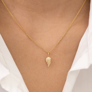 Angel Wing Necklace, Angel Wing Pendant Necklace, Minimalist Wing Pendant, Layering Necklace, Memorial Necklace, Gifts for Her