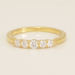 5 Stone Shared Prong Diamond Wedding Band, Shared Prong Ring, Bridal Promise Ring, Anniversary Ring Gift for Her