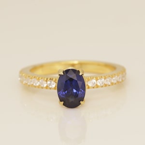 Oval Cut Blue Sapphire Engagement Ring, September Birthstone Ring, Promise ring Gift for Her, Anniversary Gift