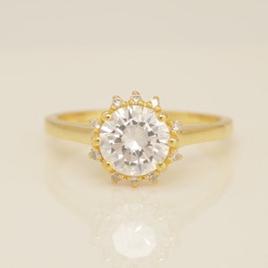 1.0 CT Diamond Cluster Engagement Ring, Floral Ring Gift for Women, Anniversary Ring, Vintage Jewelry