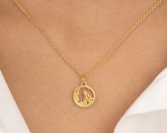 Wolf Pendant Necklace, Wolf Necklace Gift for Her, Dainty Gold Necklace, Animal Jewelry, Fox Necklace, Gift for Women