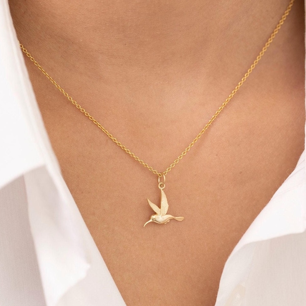 Humming Bird Pendent Necklace, Dainty Bird Necklace, Tiny Bird Necklace, Tropical Bird Jewelry