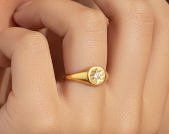 Diamond Signet Ring, 14K Solid Gold Star Setting Diamond Signet Ring, Pinky Signet Ring, Gold Signet Ring Gift for Her
