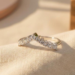 Chevron Diamond Wedding Band, V Shape Diamond Wedding Band, Chevron Stacking Ring, Perfect Matching Band