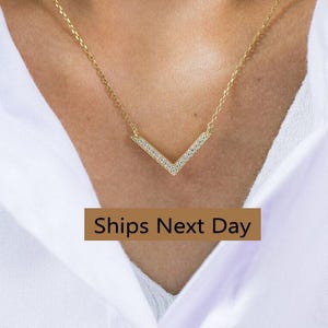Diamond Chevron Necklace, V Shape Necklace, Geometric Chevron Bar Necklace, Minimalist Necklace Gift for Her