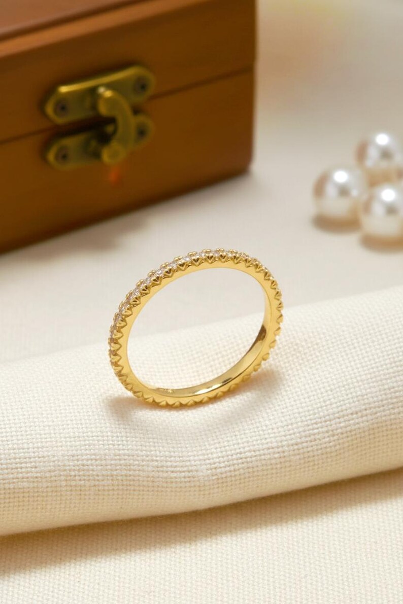 Fishtail Diamond Wedding Band / Full Eternity Band in 14k Solid Gold / Thin Dainty Stackable Band image 6
