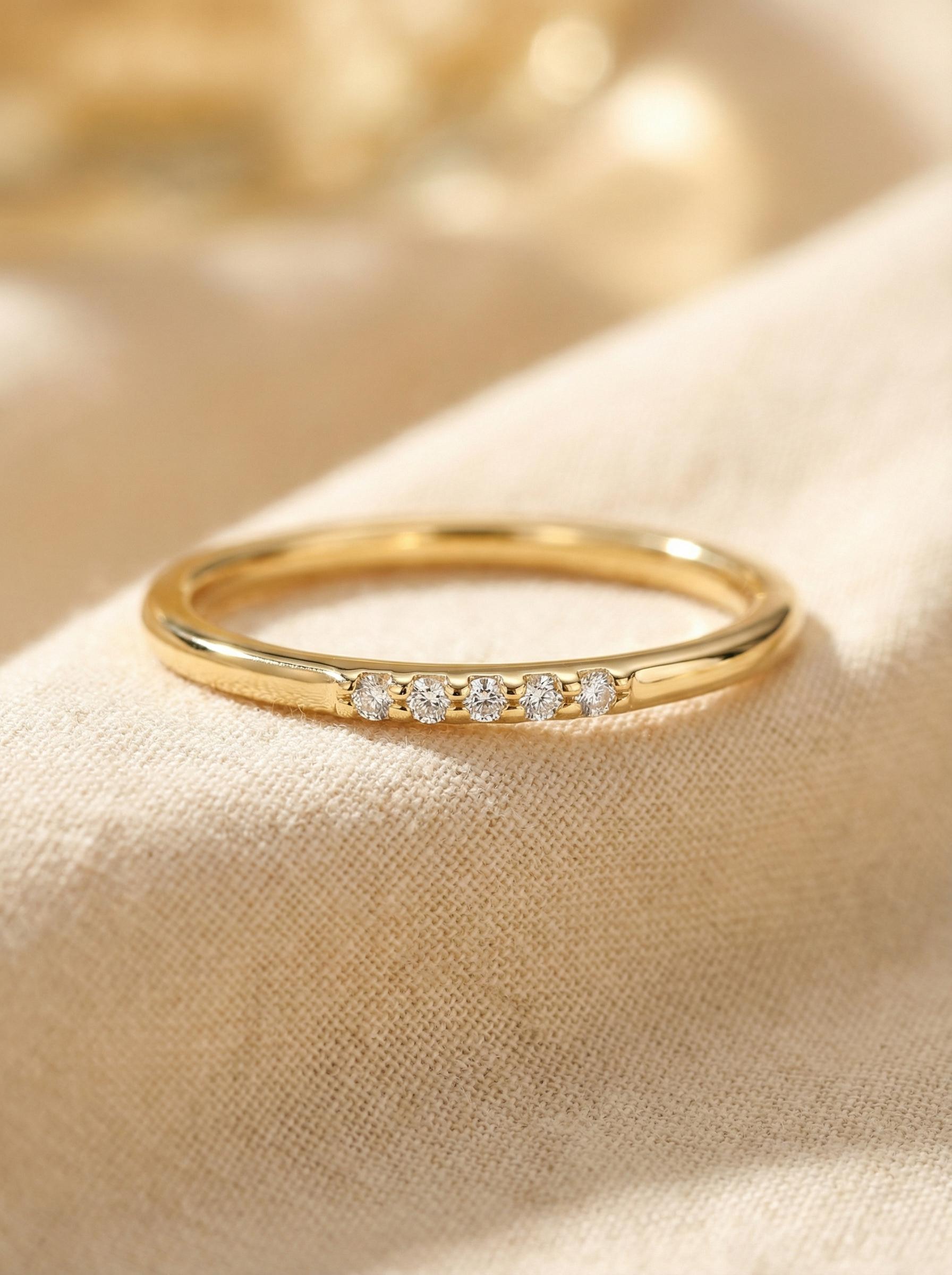 Buy Dainty 5 Diamonds Ring in 14K Solid Gold / Diamond Stackable
