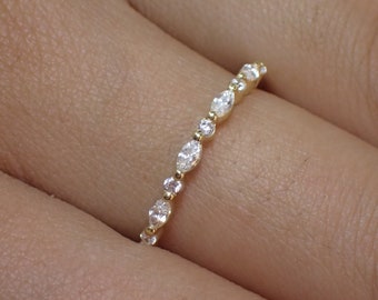 Art Deco Vintage Wedding Band / Round and Marquise Band / Half Eternity Stackable Band / Marquise Wedding Band