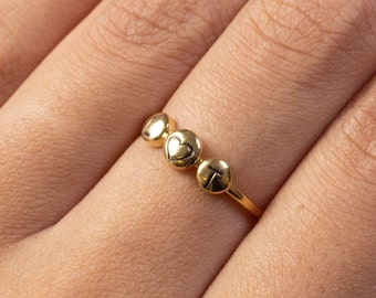 Anel com letra personalizada, anel com disco inicial empilhável, anel com nome delicado, presentes para madrinhas, anel com letra personalizada