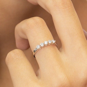 Five Stone Diamond Wedding Band, 5 Years Anniversary Band Gift for Her, Solitaire Wedding Band