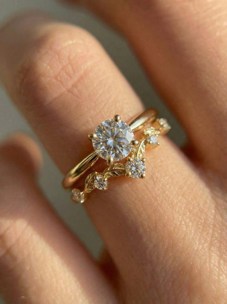 Vintage Moissanite Wedding Ring, Unique Curved Band, Vintage Anniversary Ring Gift for Women image 2