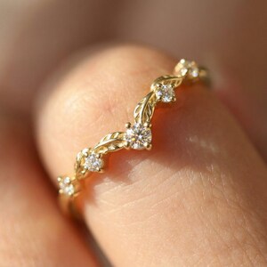 Vintage Moissanite Wedding Ring, Unique Curved Band, Vintage Anniversary Ring Gift for Women image 8