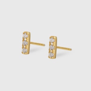 Drei Steine Bar Ohrstecker, Sterling Silber Ohrstecker, Zierliche Bar Ohrringe, Minimalistische Ohrringe Geschenk für Frauen