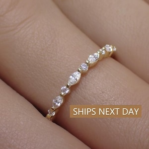 Art Deco Vintage Wedding Band / Round and Marquise Band / Half Eternity Stackable Band / Marquise Wedding Band