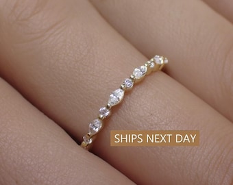 Art Deco Vintage Wedding Band / Round and Marquise Band / Half Eternity Stackable Band / Marquise Wedding Band