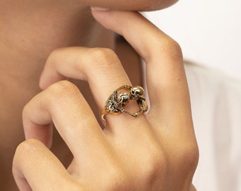 Kiss of Death Skull Ring, Memento Mori Gothic Ring, Skull Jewelry, Skeleton Ring, Punk Mourning Ring, Mother's Day Gift