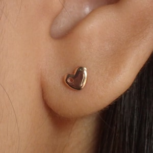Heart Stud Earrings / Tiny Heart Earrings / 925 Sterling Silver Stud Earrings / Dainty Heart Earrings / Gift for Girlfriend