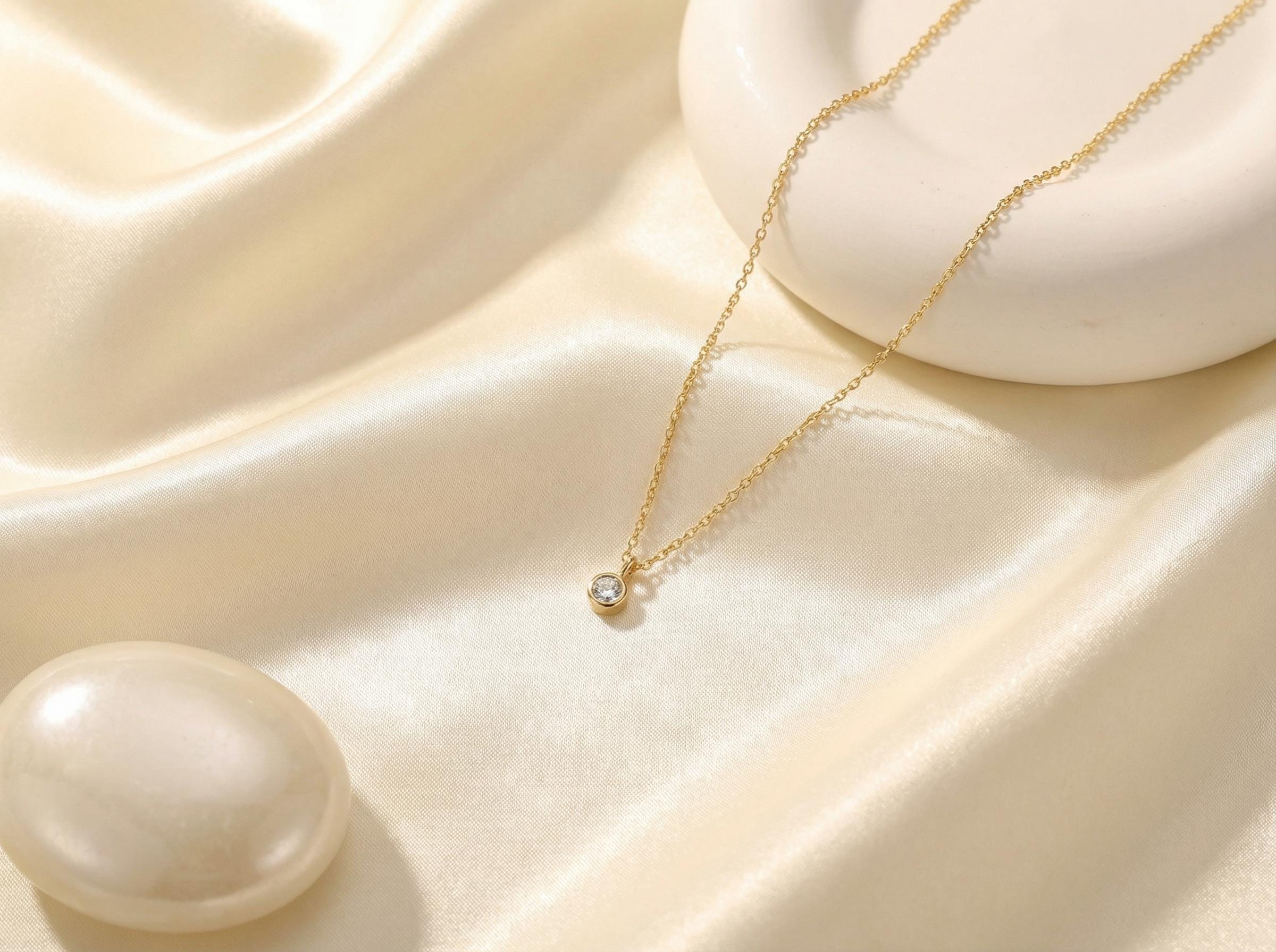 Collana Passato Presente Futuro - 3 Zirconi Cubici AAA - Placcato Oro 14K O Argento - Gioiello Promessa