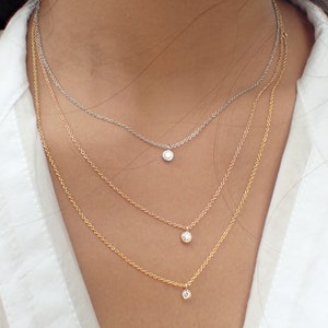 ソリティア ダイヤモンド ネックレス、14K ソリッド ゴールド ベゼル セット ネックレス、繊細なダイヤモンド チョーカー ネックレス、ベゼル セット ペンダント