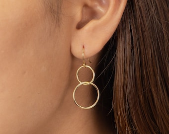 Interlocking Karma Circle Earring, Double Circle NEarring, Minimalist Drop Earring, Gift for Women, In Stock