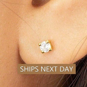 Diamond Stud Earrings, Diamond Solitaire Earrings, 14k Solid Gold Stud Earrings, Gift for Her, Minimalist Stud Earrings