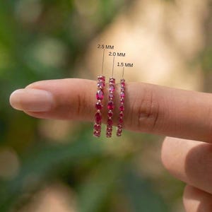Fijne robijngouden stapelring | Marquise & ronde natuurlijke robijn Eternity-band | Sierlijk edelsteenverjaardagscadeau voor haar | Geboortesteen juli afbeelding 3