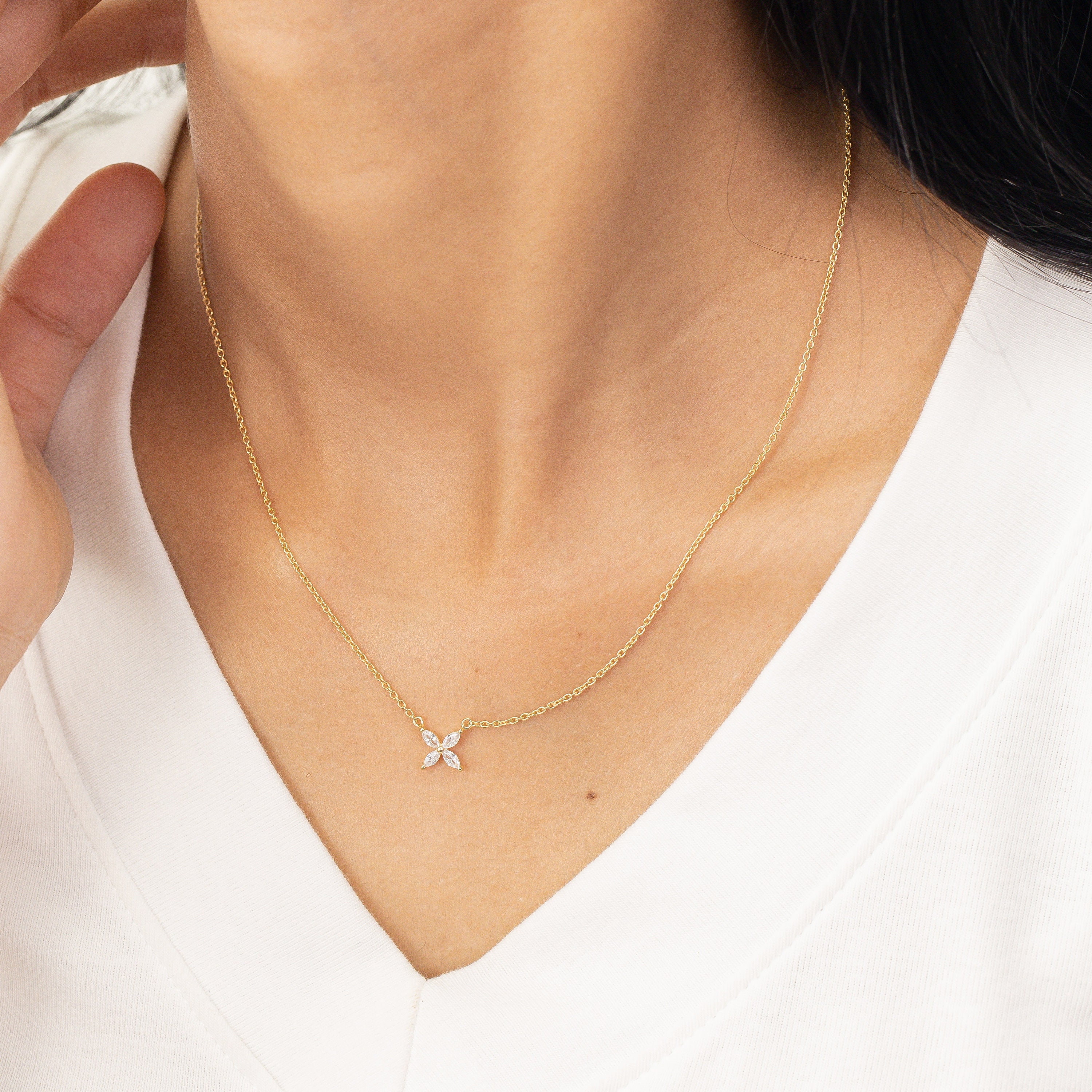 Marquise Flower Necklace Set main image 0