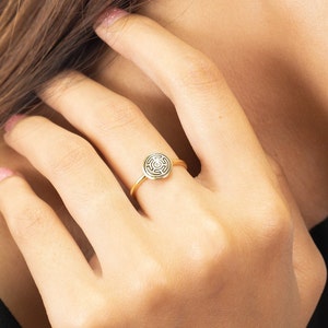 Hecate Ring, Hecate&#39;s Magic Strophalos Ring, Wheel of Hecate Symbol Jewelry, Talisman Ring, Goddess Ring