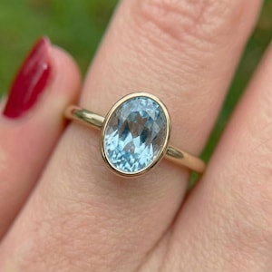 Elegant Oval Aquamarine Gold Solitaire Ring | 14k Solid Gold Bezel Set Aquamarine Ring | Dainty March Birthstone Gift for Women